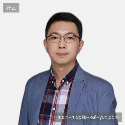 谭龙
